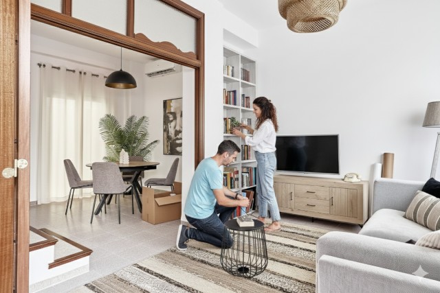 Consejos reales para elegir packs de muebles y acertar al amueblar piso completo.