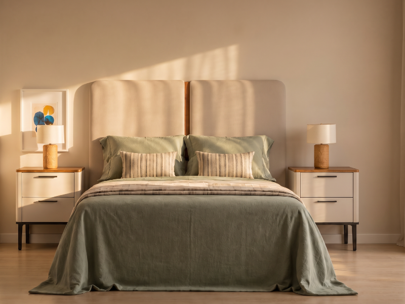 Pack dormitorio con cabecero y mesitas BS419